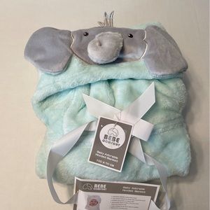 Bebe Comfort Hooded Blanket